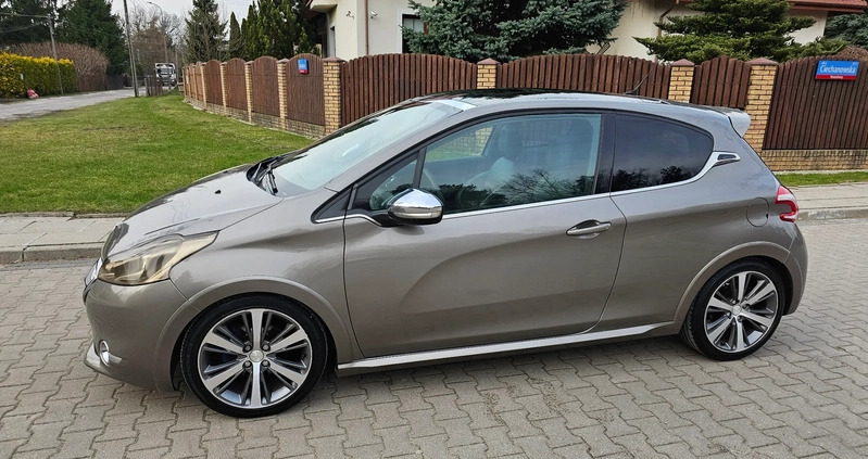 Peugeot 208 cena 28900 przebieg: 198000, rok produkcji 2015 z Stopnica małe 742